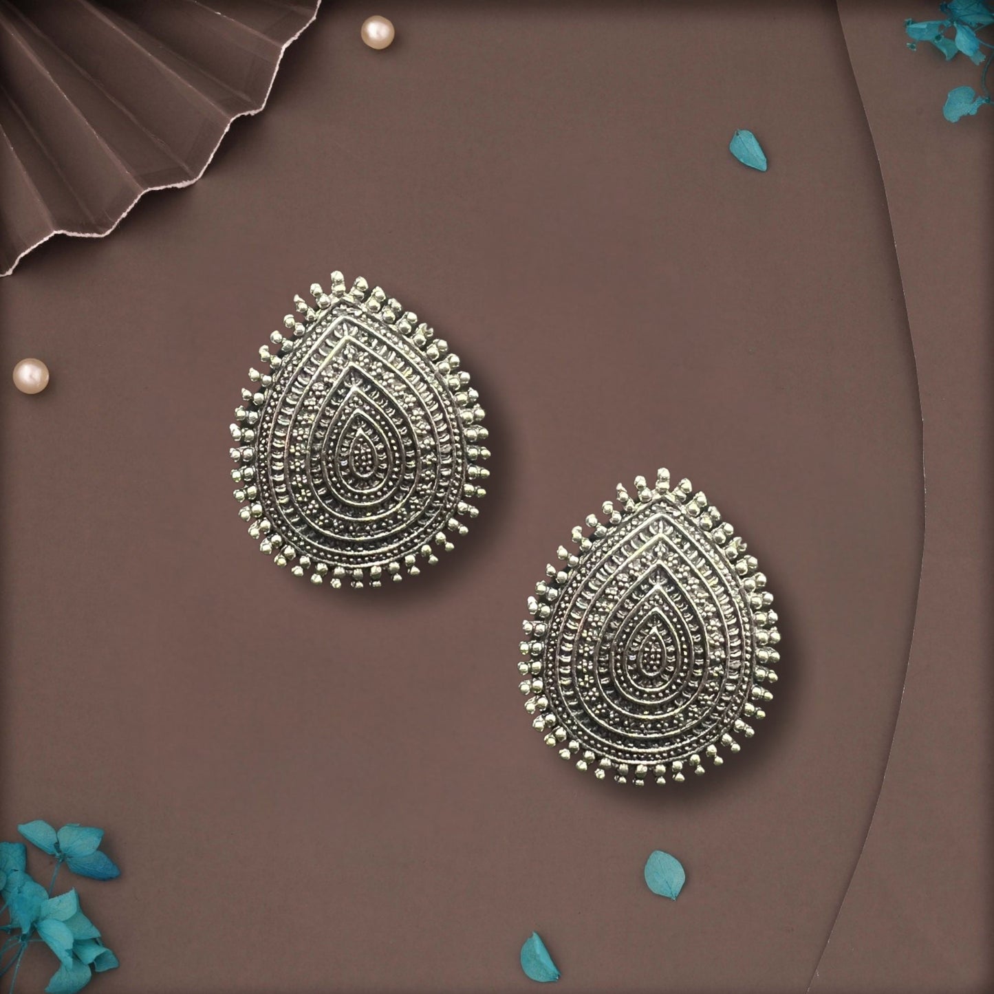 Riya Oxidised Teardrop Stud